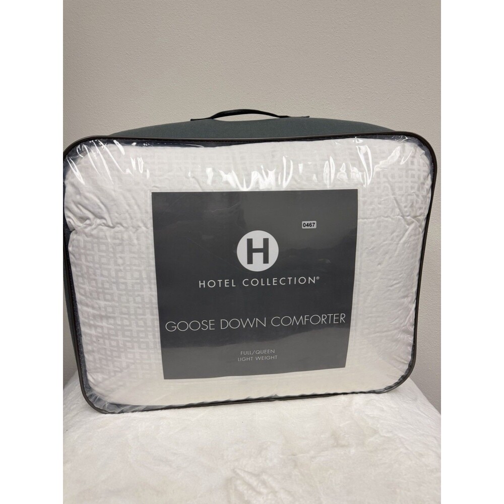 Hotel Collection European White Goose Down Full/Queen Light Weight Comforter